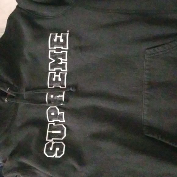 Supreme hoodie